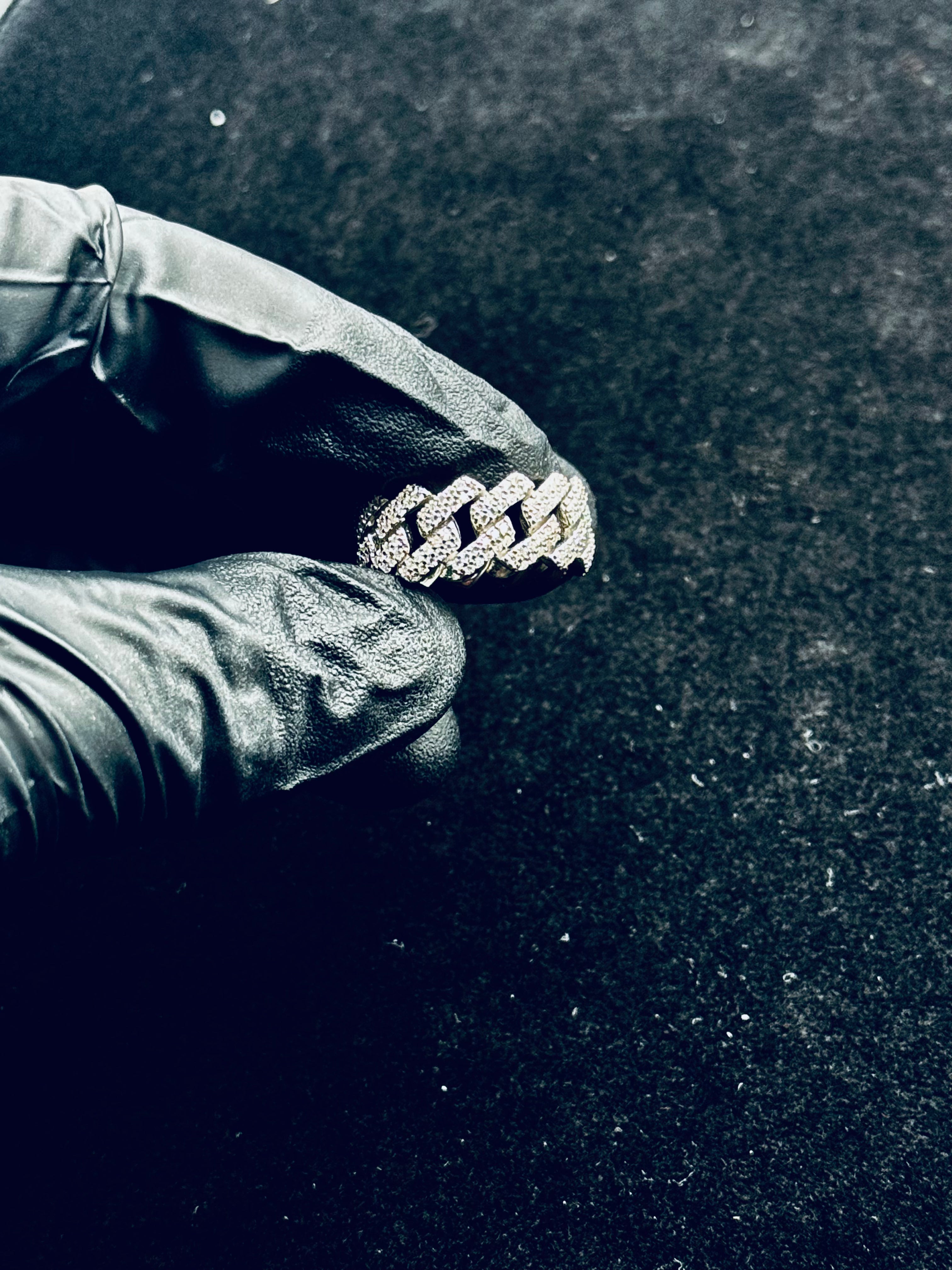 Moissanite Infinity Cuban Link Ring